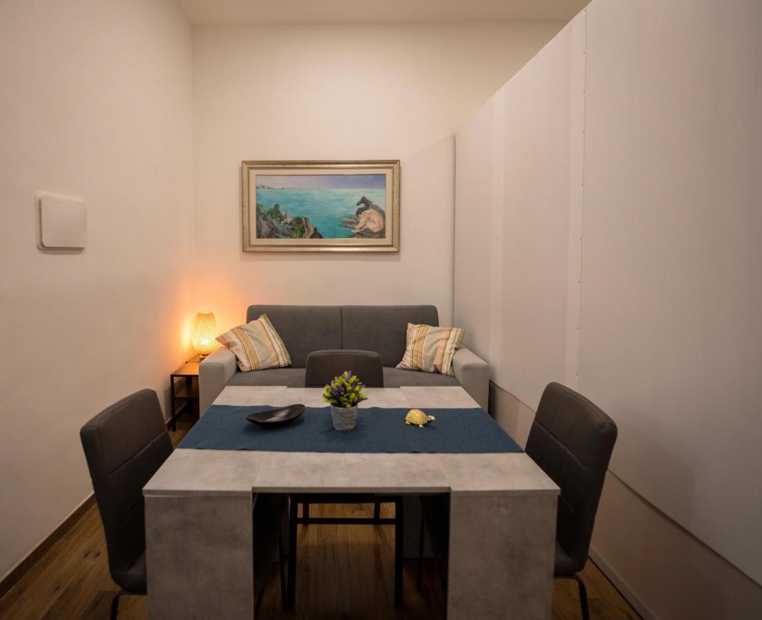 Apartamento Dimora Francesca Salerno Exterior foto